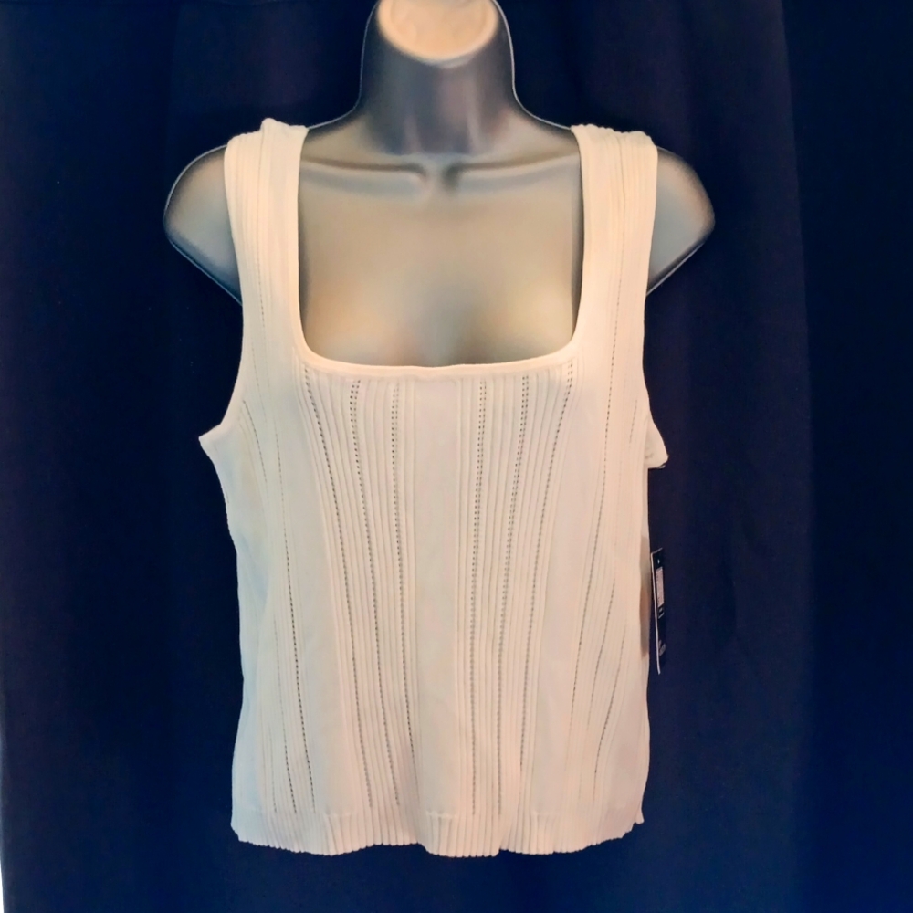 NEW 89th and Madison Cream Sleeveless Top